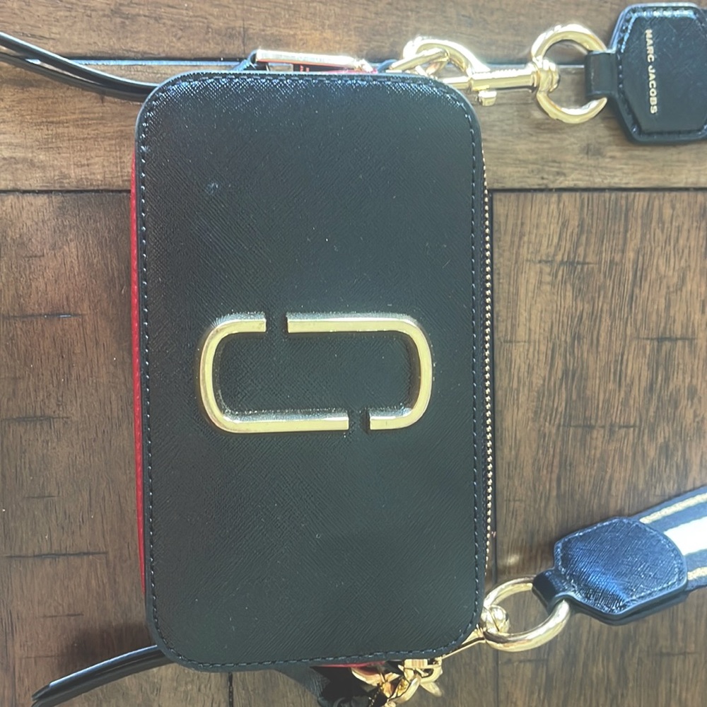 Gorgeous Marc Jacobs CrossBody